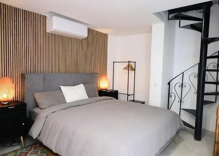 Apartament Beautiful Historic - Location *